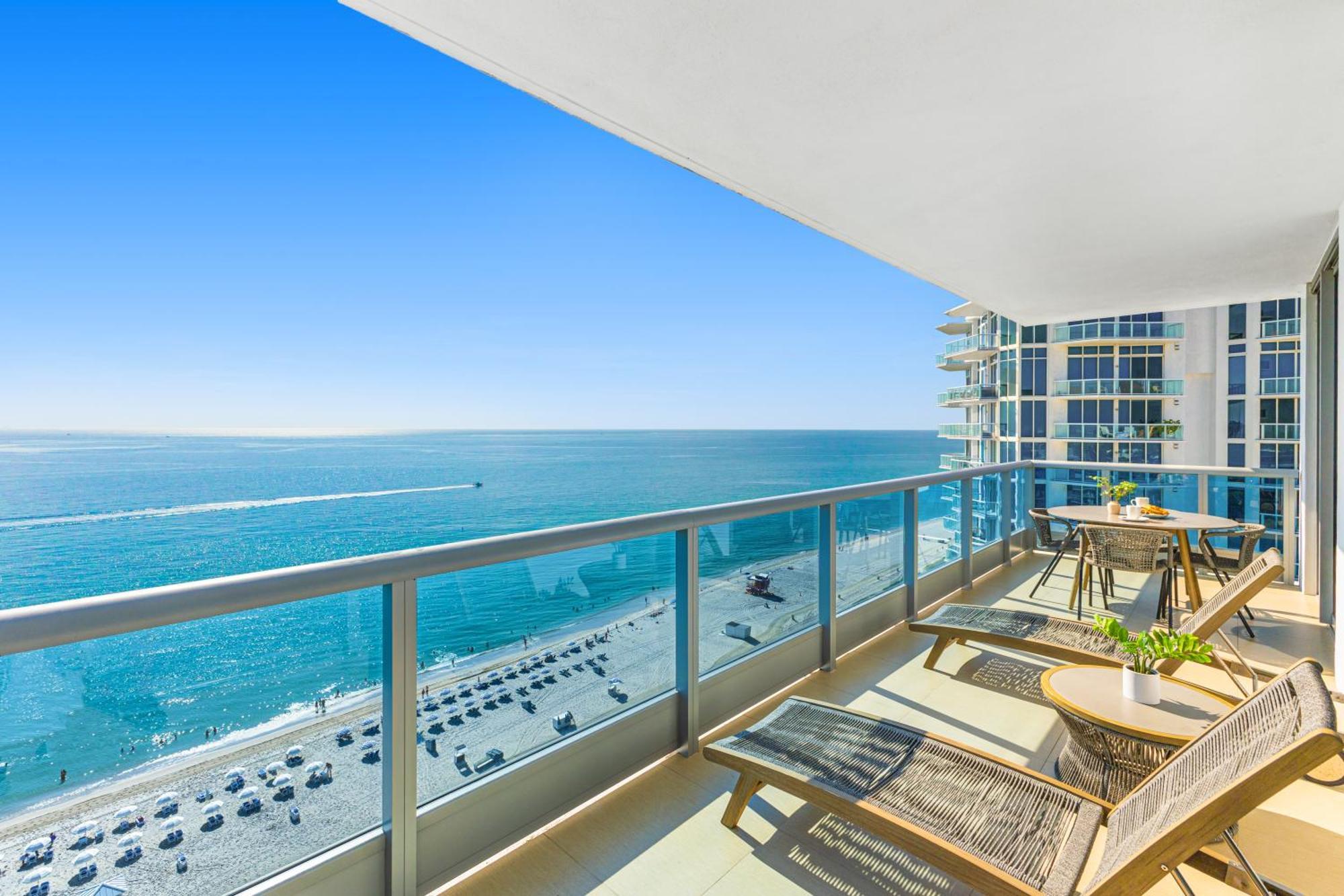 Dharma Home Suites Miami Beach At Monte Carlo 外观 照片