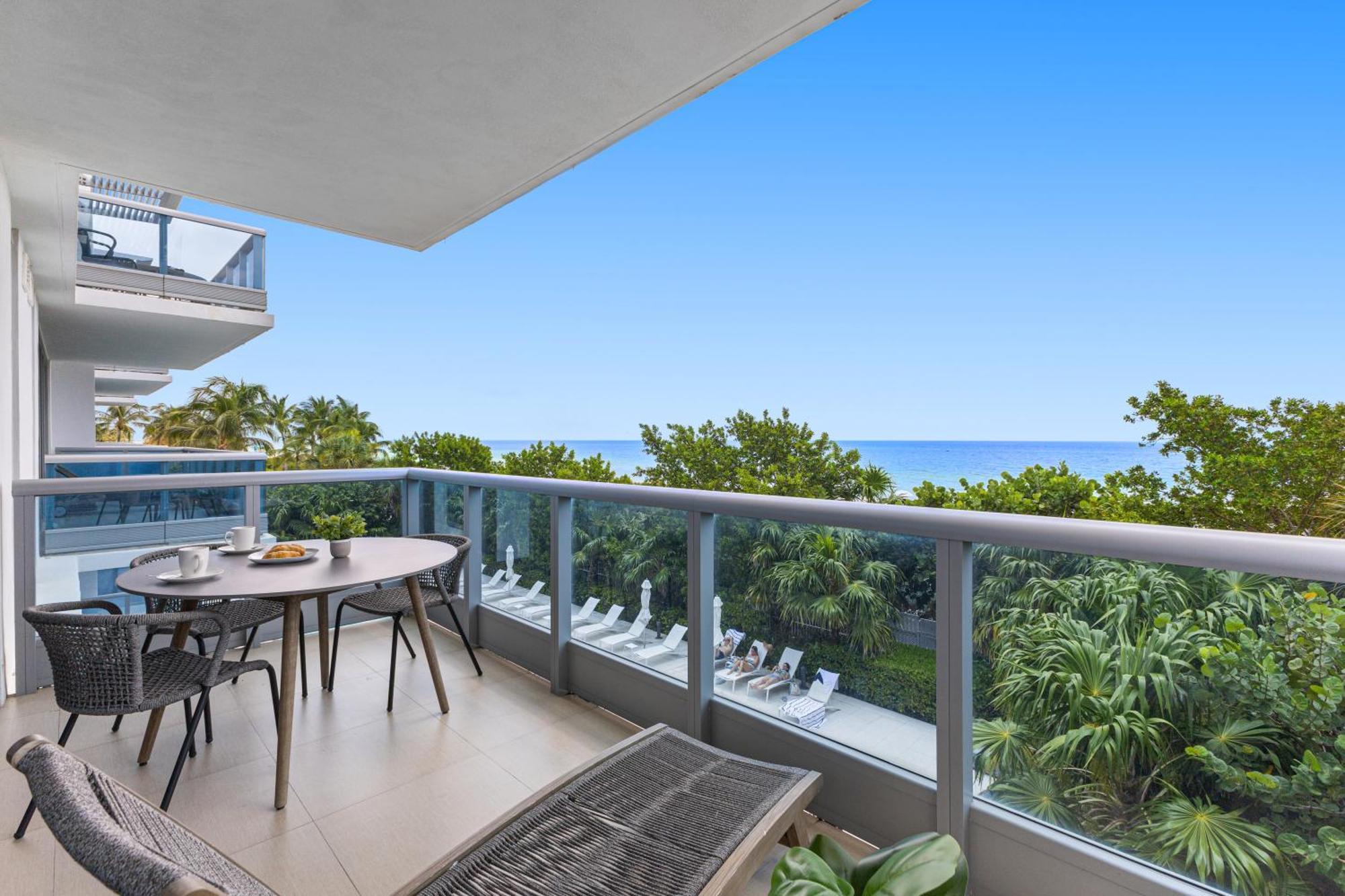 Dharma Home Suites Miami Beach At Monte Carlo 外观 照片
