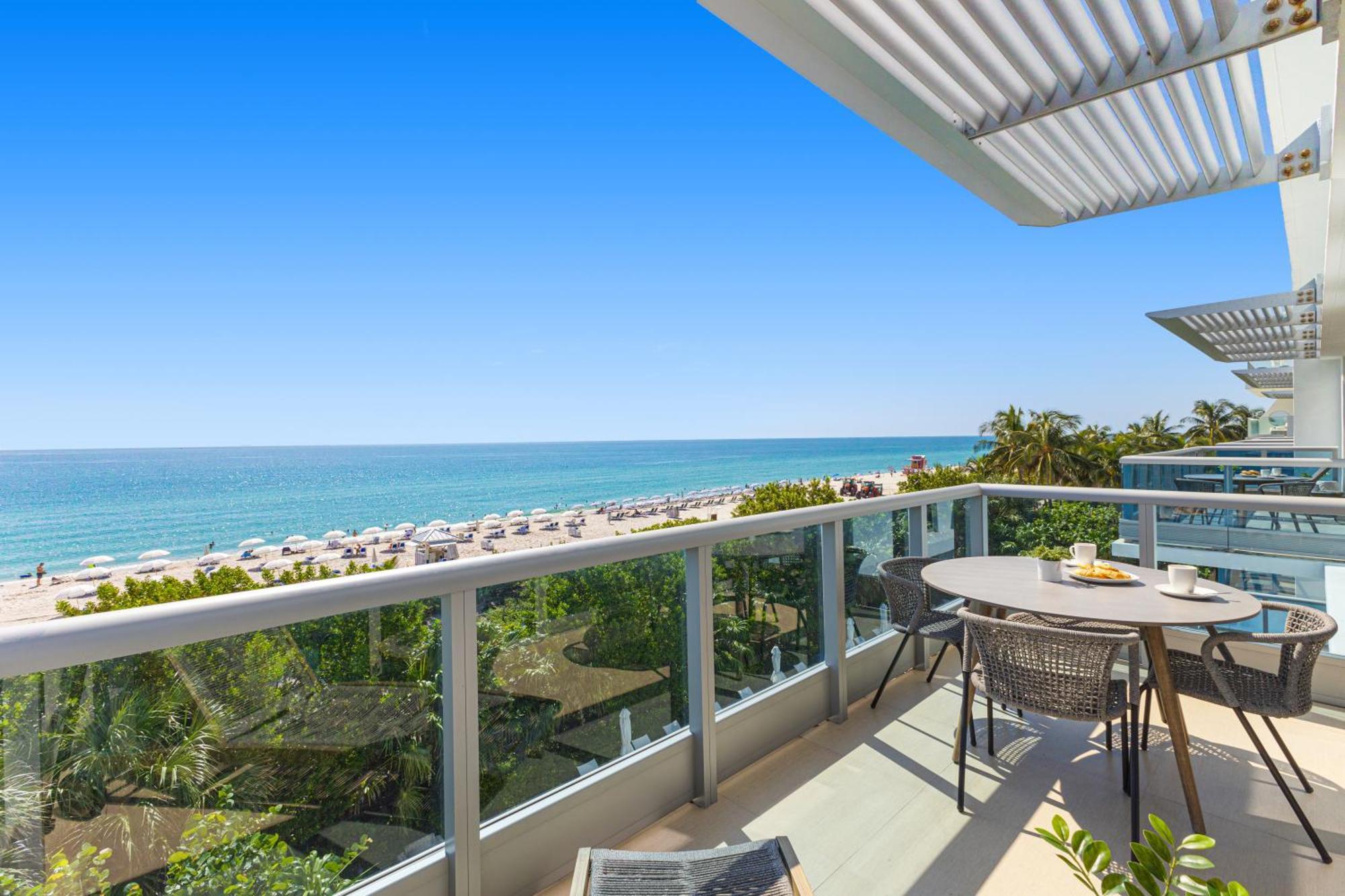 Dharma Home Suites Miami Beach At Monte Carlo 外观 照片
