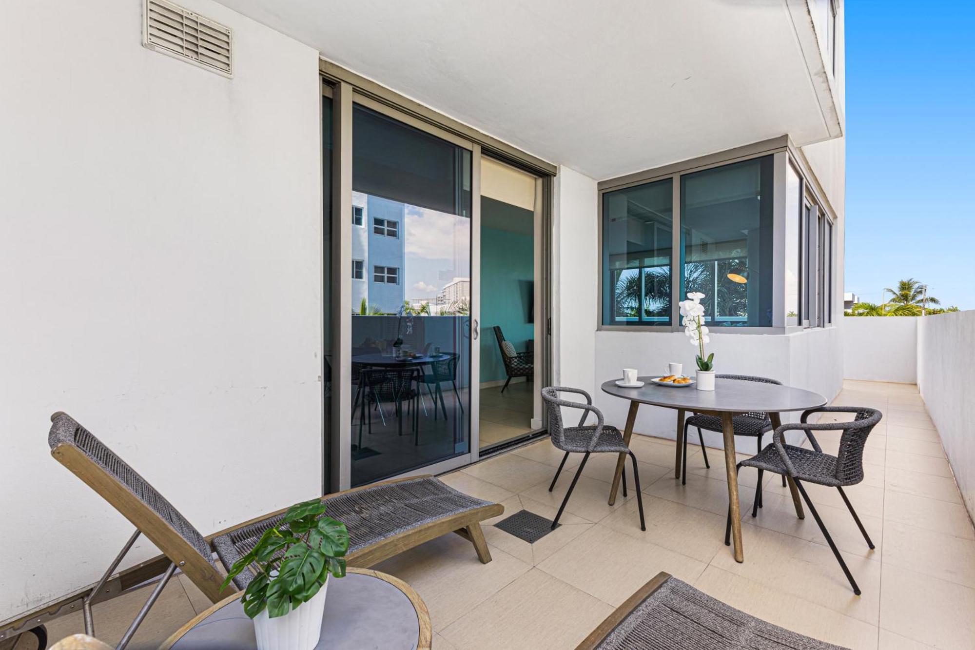 Dharma Home Suites Miami Beach At Monte Carlo 外观 照片